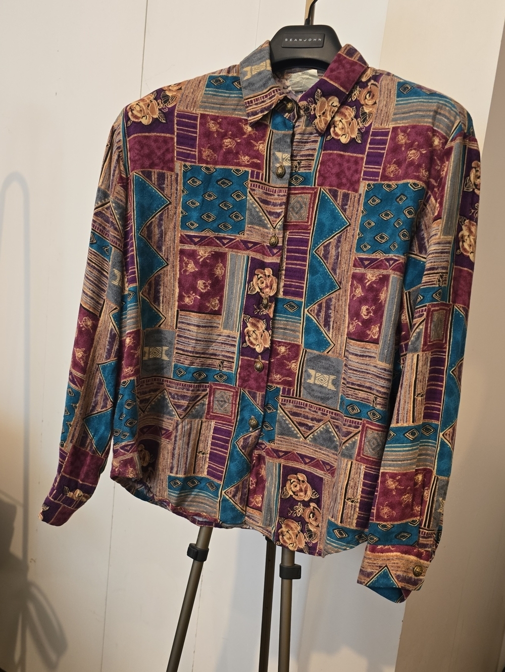 Vintage Button-Up Rayon Ptp 22.5" L 25" Made In CAD